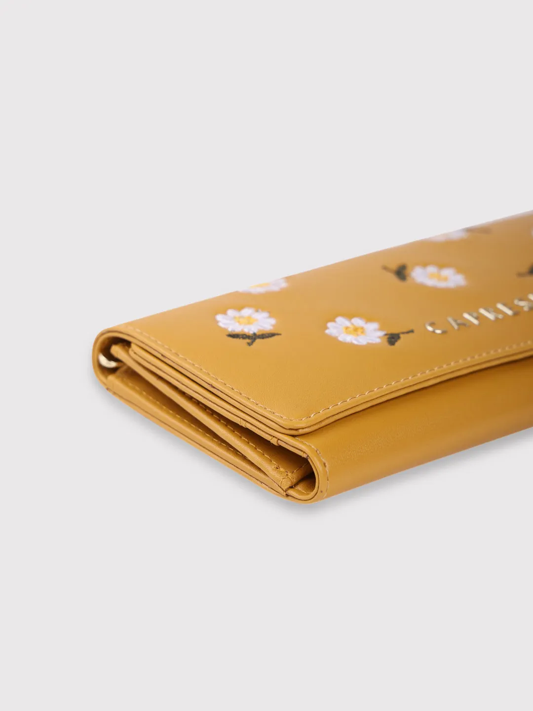 Caprese Kyle Falpover Wallet Medium Ochre