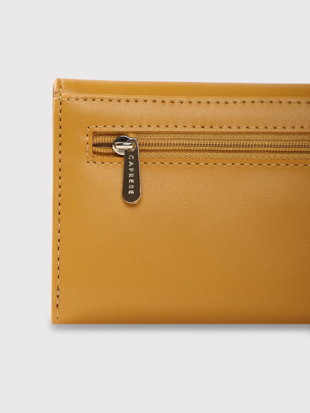 Caprese Kyle Falpover Wallet Medium Ochre