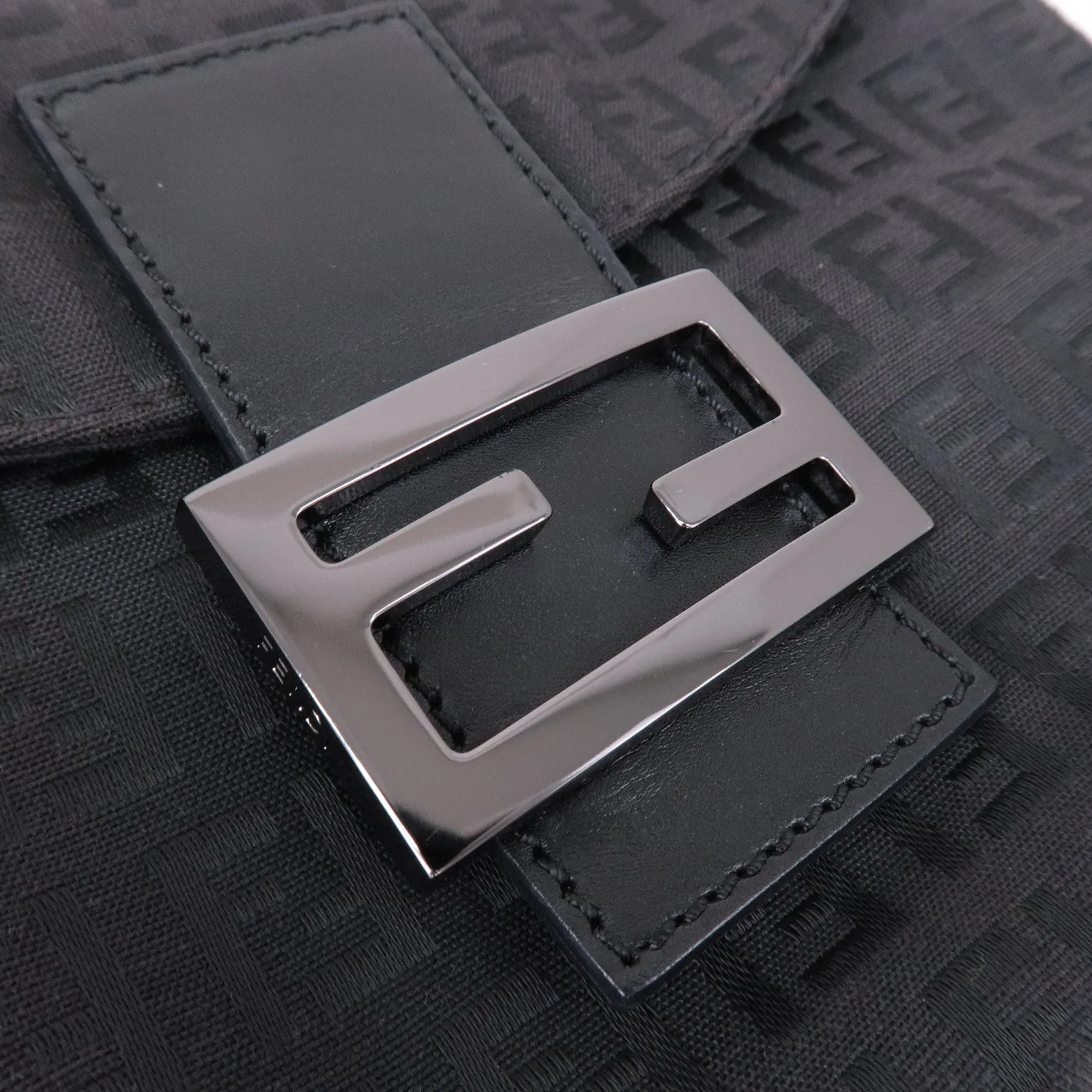 FENDI Mamma Baguette Zucchino Canvas Leather Black 8BR003