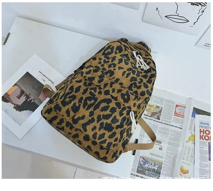 Leopard Print Corduroy Dual-Straps Travel 20 Liter Backpack
